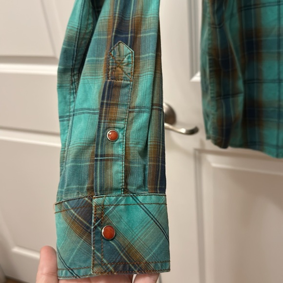 Black & blue vintage button down top size Large - Picture 4 of 6